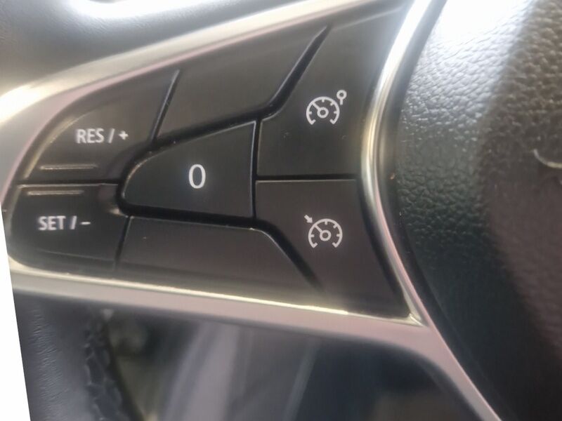 More views of Renault Zoe