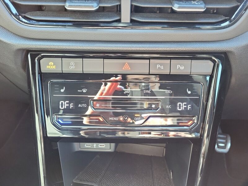More views of Volkswagen T-Roc