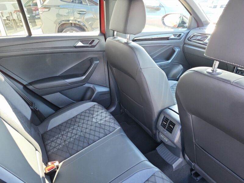 More views of Volkswagen T-Roc