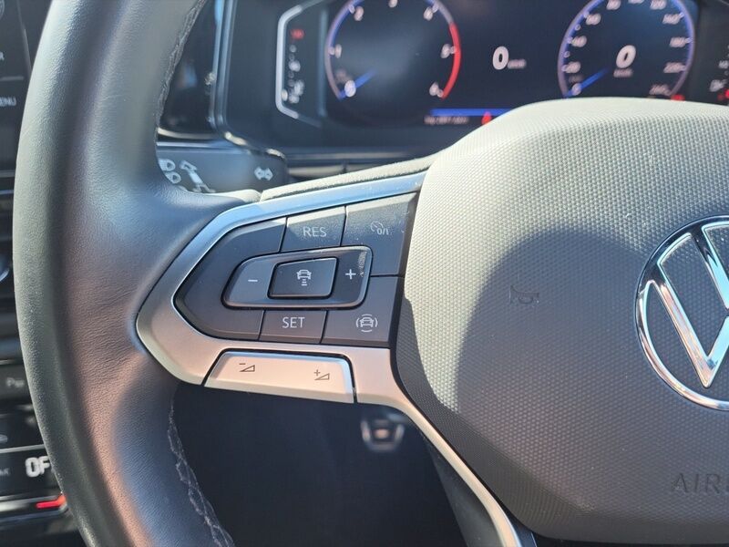 More views of Volkswagen T-Roc