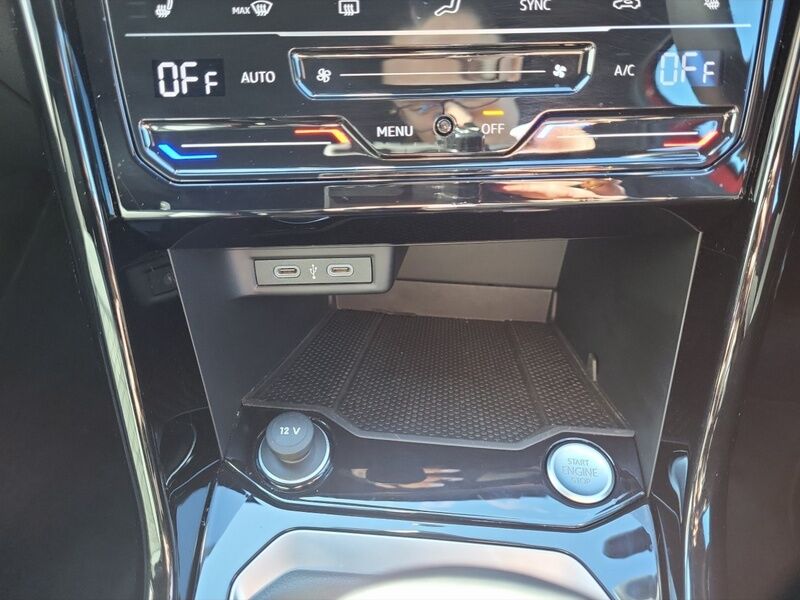 More views of Volkswagen T-Roc