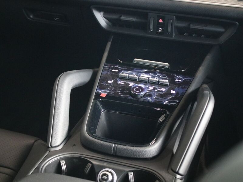 More views of Porsche Cayenne