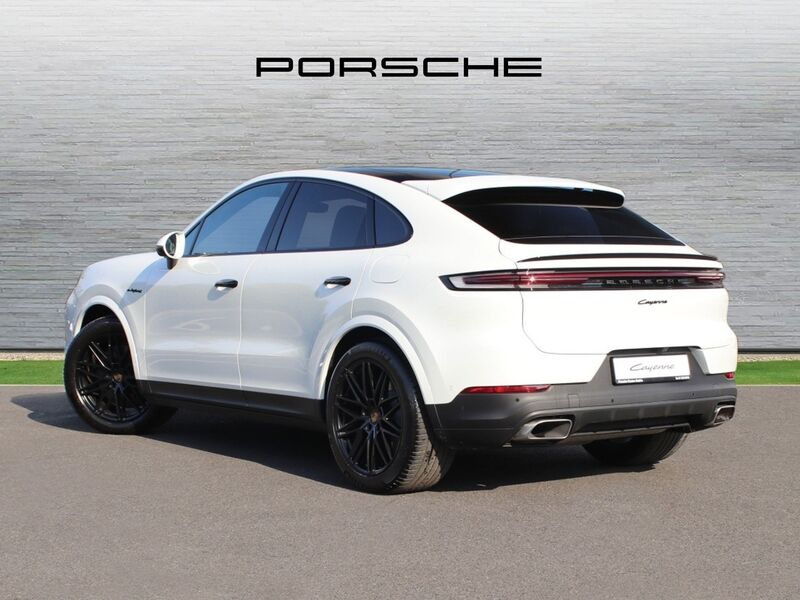 More views of Porsche Cayenne