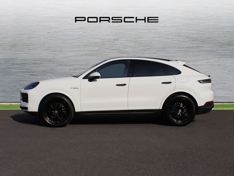 More views of Porsche Cayenne
