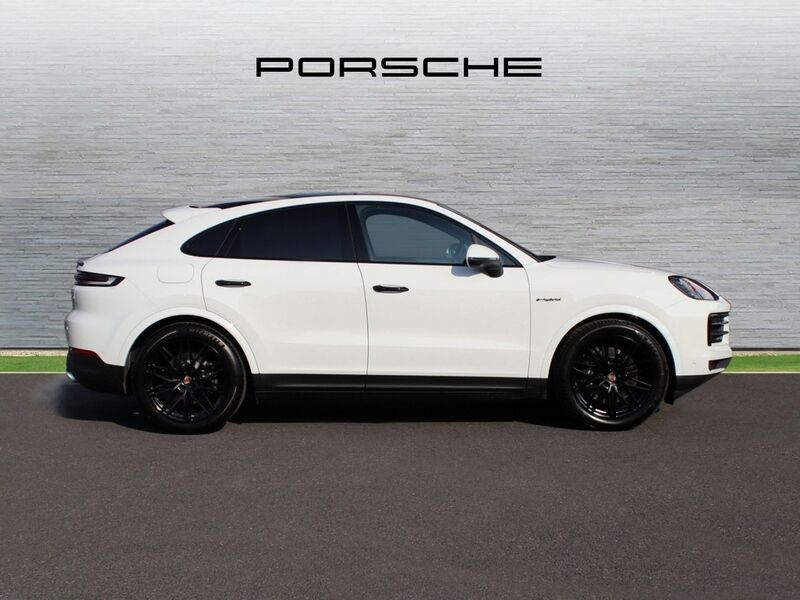 More views of Porsche Cayenne