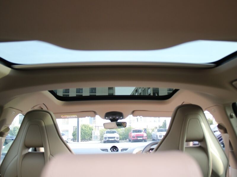 More views of Porsche Panamera