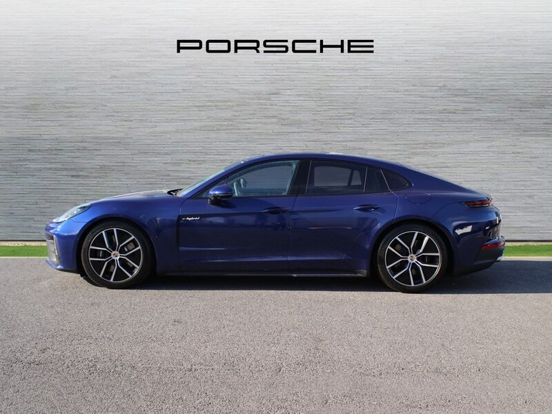 More views of Porsche Panamera