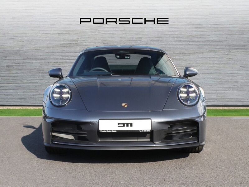 More views of Porsche 911