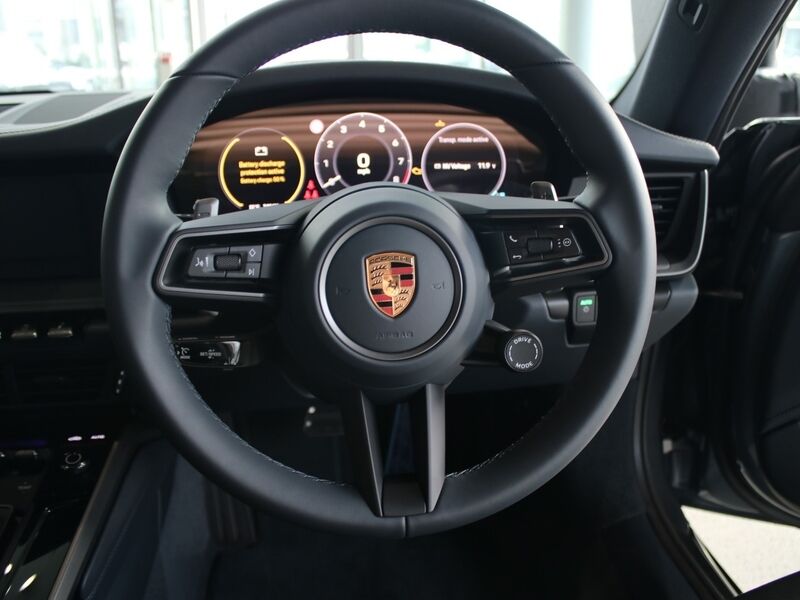 More views of Porsche 911