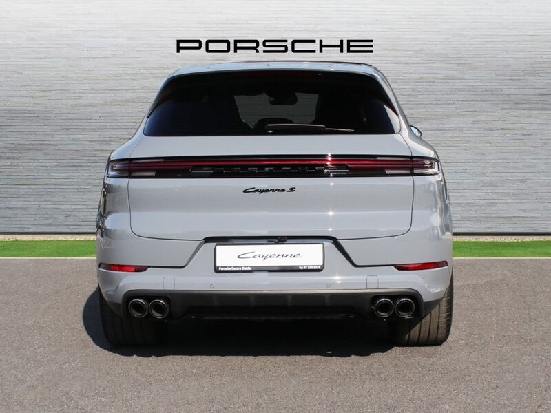 More views of Porsche Cayenne