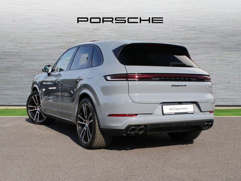 More views of Porsche Cayenne