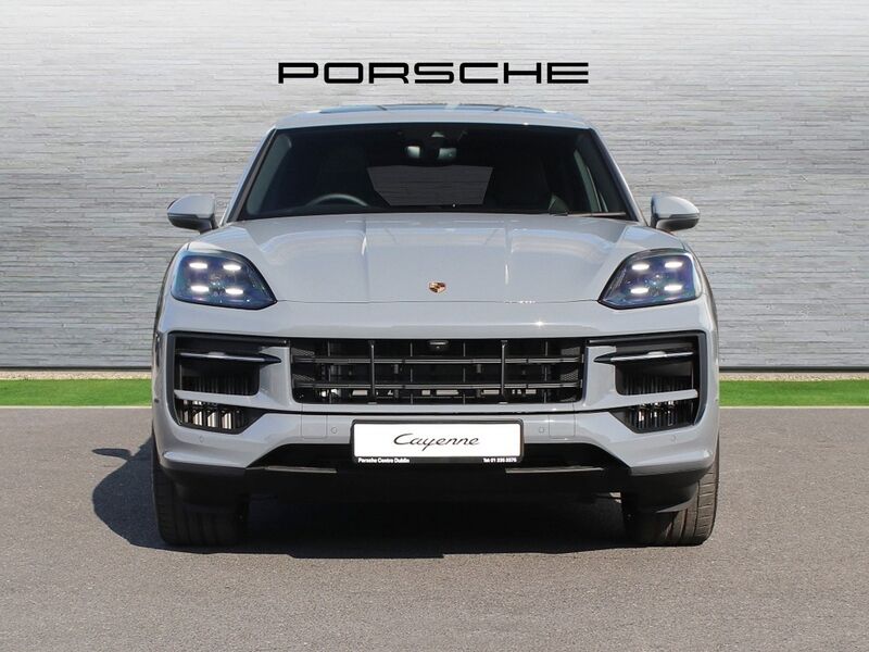 More views of Porsche Cayenne