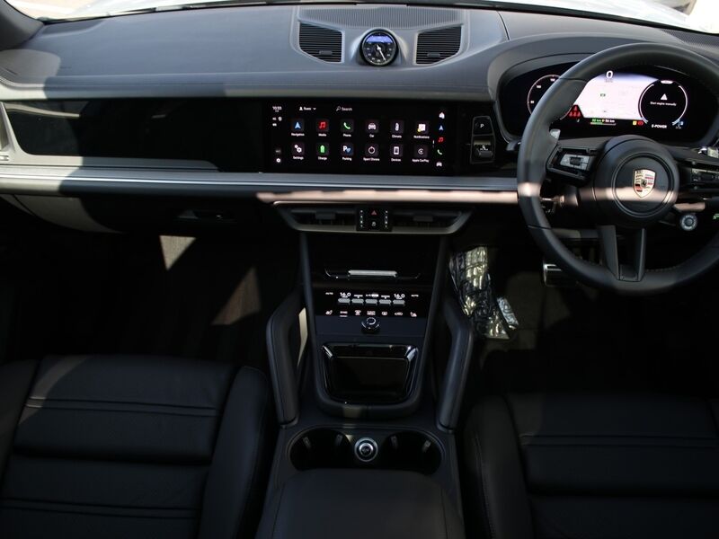 More views of Porsche Cayenne
