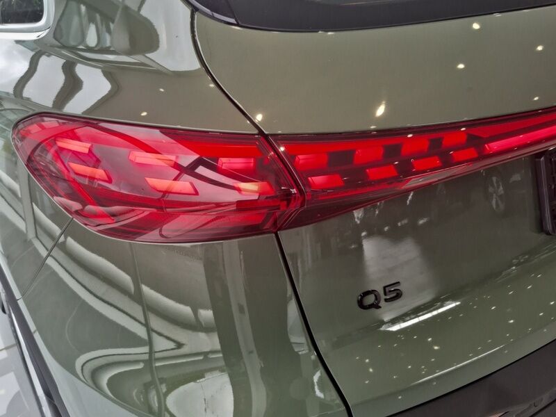 More views of Audi Q5