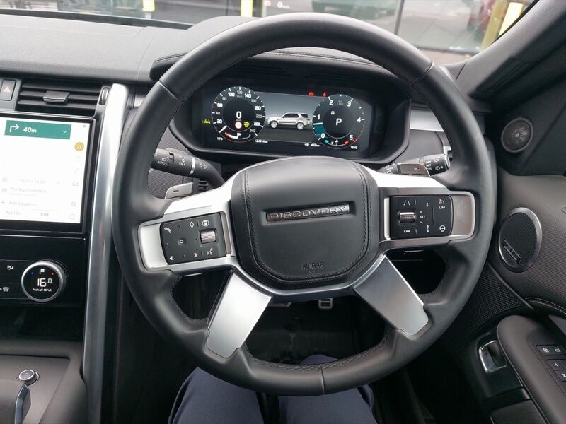 More views of Land Rover Discovery