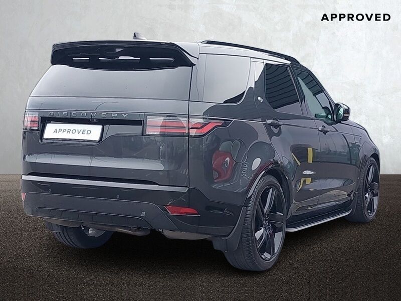 More views of Land Rover Discovery