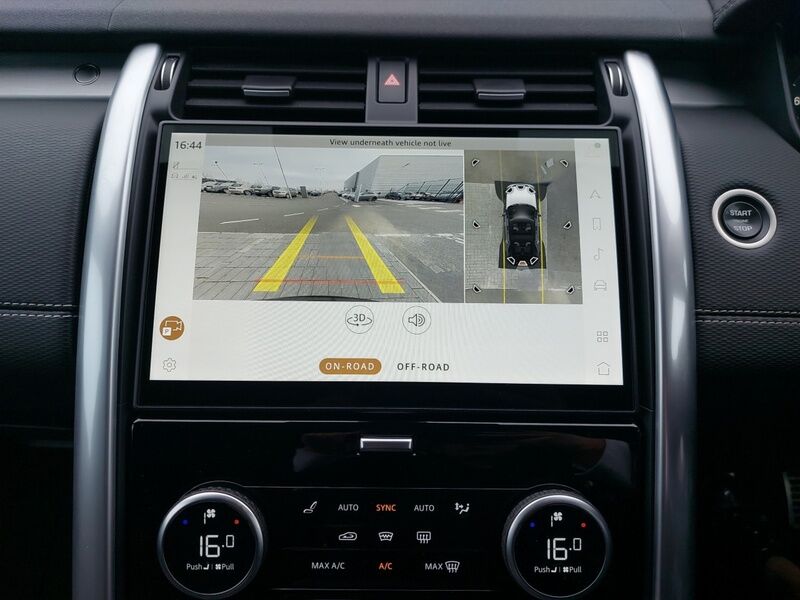 More views of Land Rover Discovery