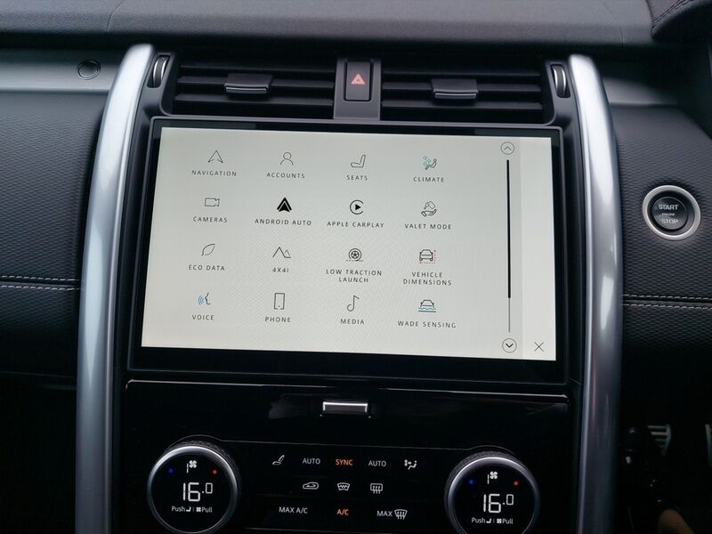 More views of Land Rover Discovery