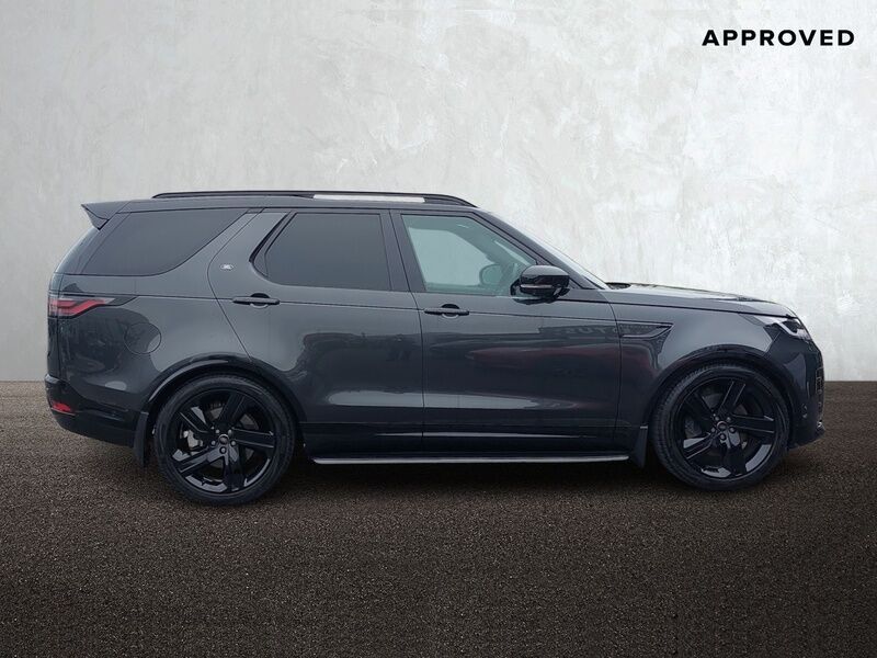 More views of Land Rover Discovery