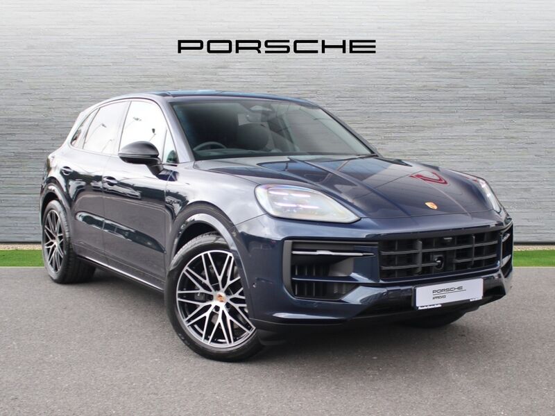More views of Porsche Cayenne