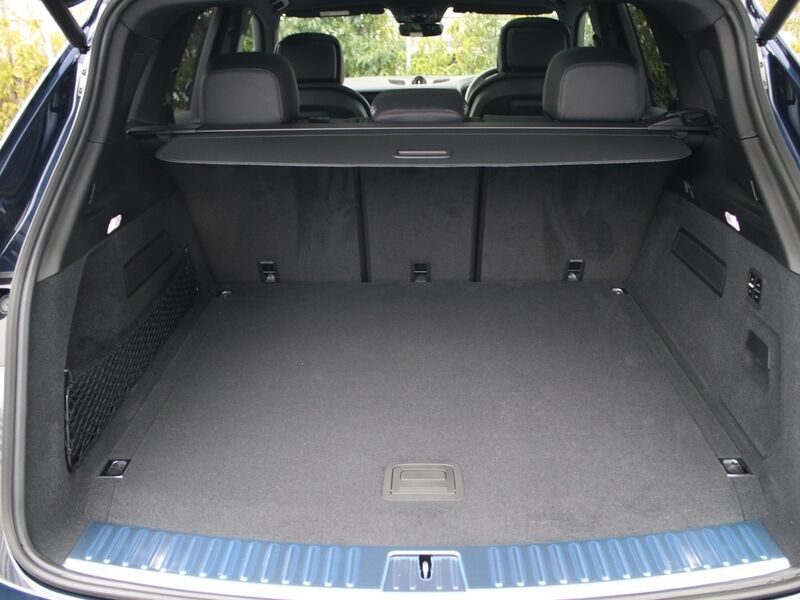 More views of Porsche Cayenne