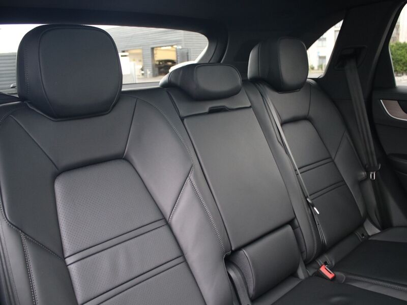 More views of Porsche Cayenne