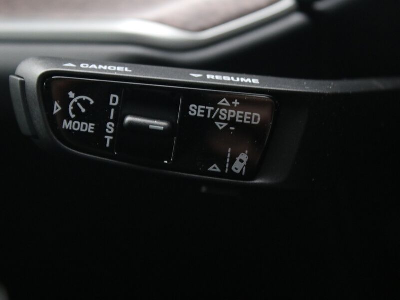 More views of Porsche Cayenne