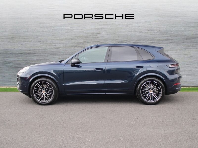 More views of Porsche Cayenne