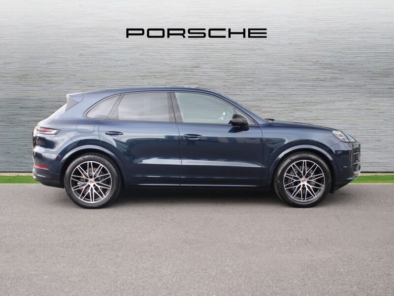 More views of Porsche Cayenne