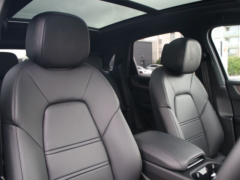 More views of Porsche Cayenne
