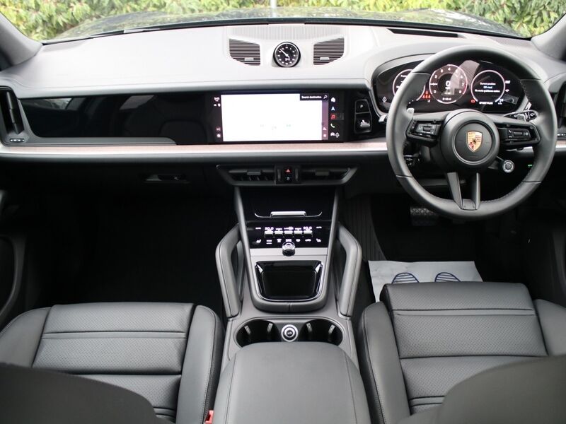More views of Porsche Cayenne