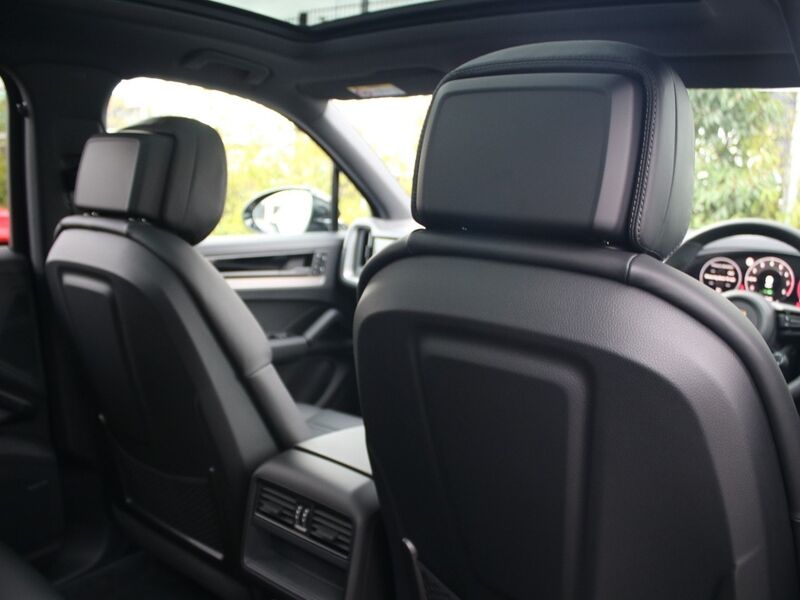 More views of Porsche Cayenne