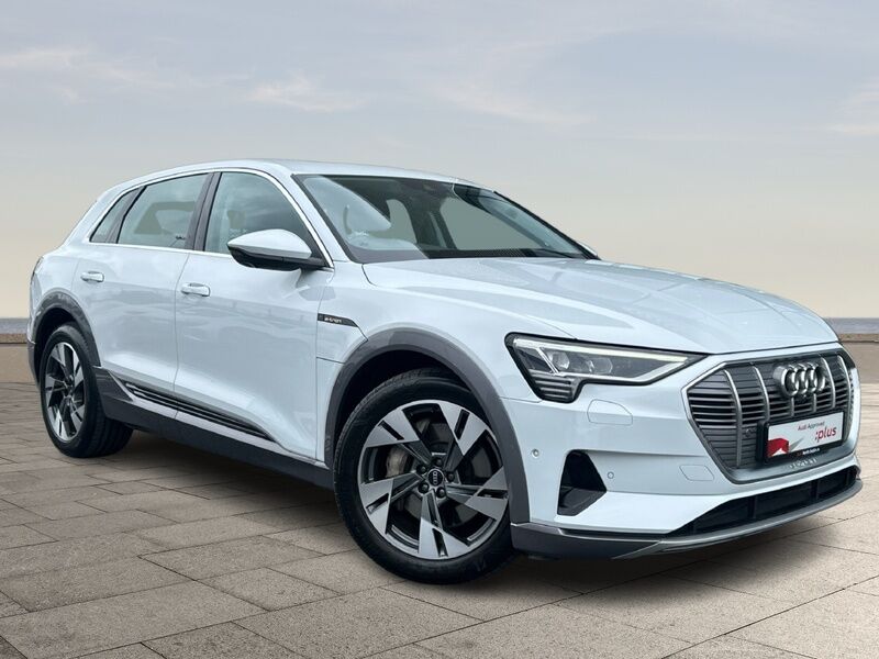 More views of Audi e-tron