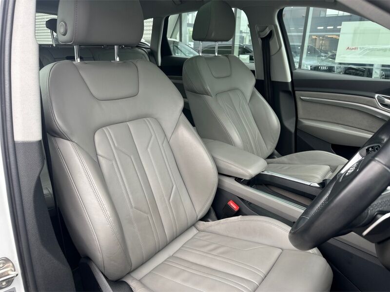 More views of Audi e-tron