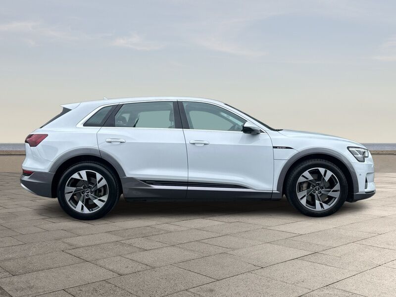 More views of Audi e-tron