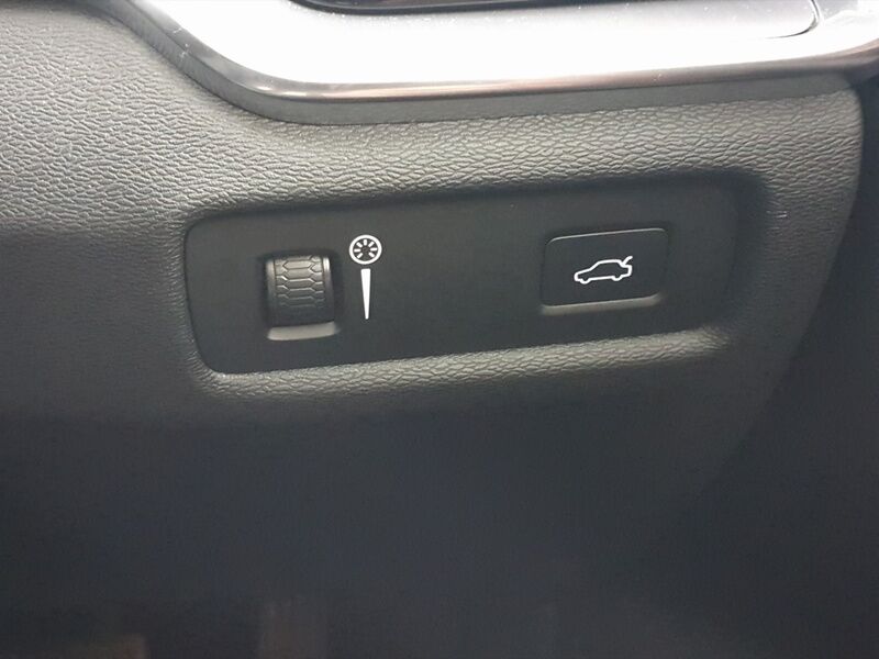 More views of Volvo V60