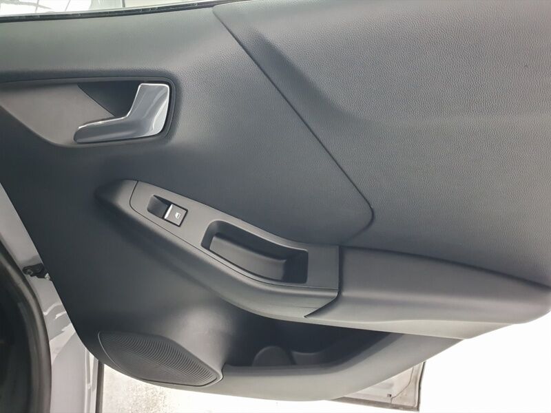 More views of Ford Puma