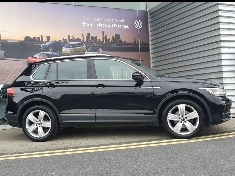 More views of Volkswagen Tiguan
