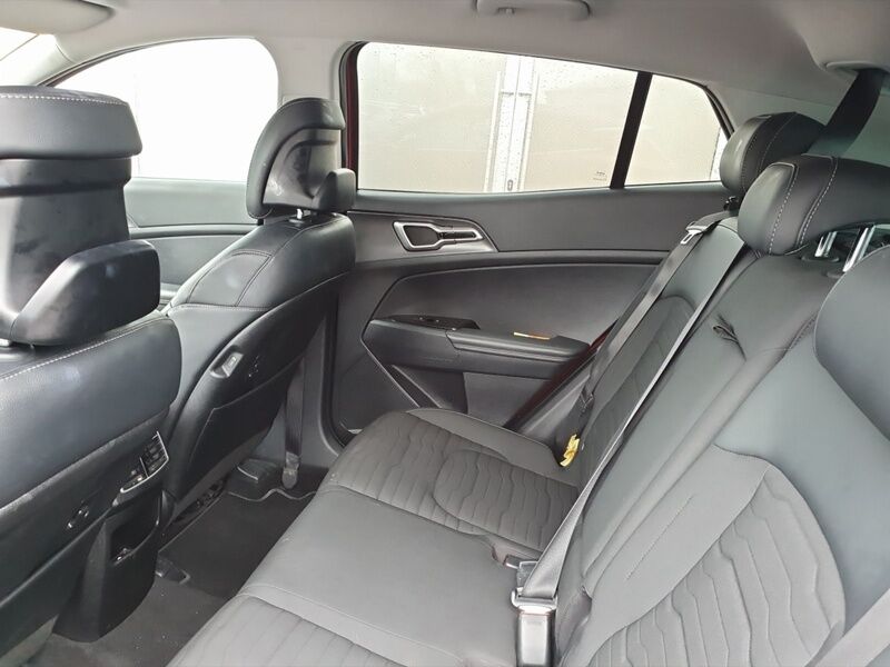 More views of Kia Sportage