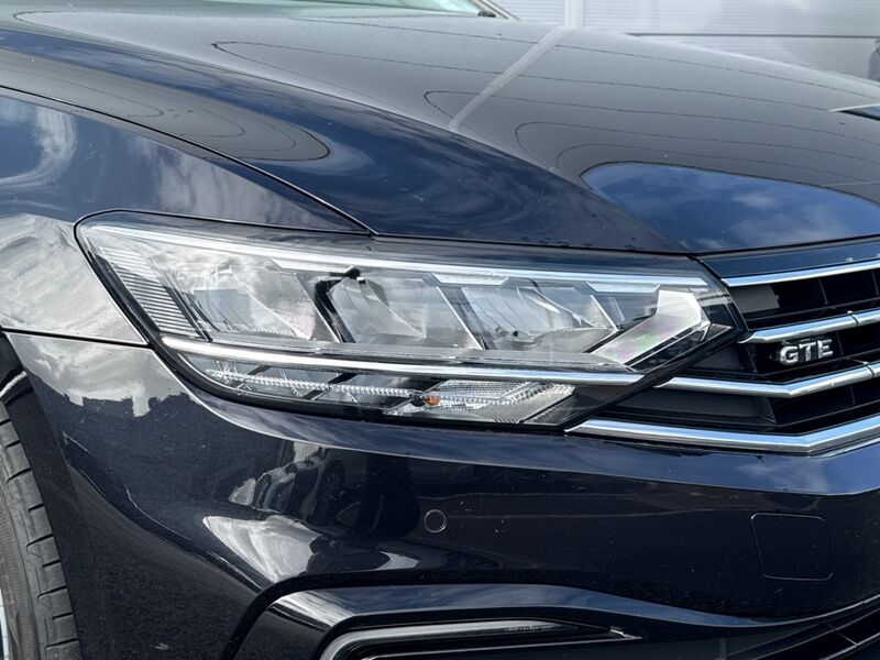 More views of Volkswagen Passat