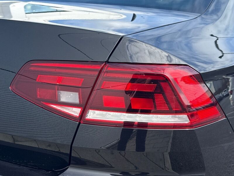 More views of Volkswagen Passat