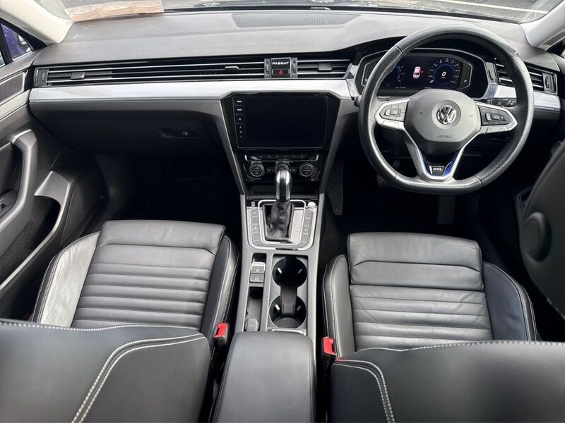 More views of Volkswagen Passat