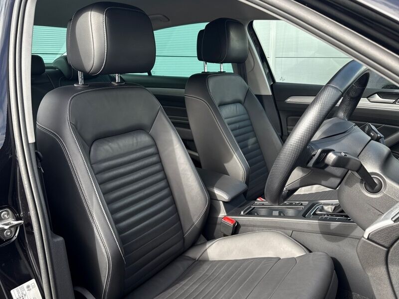 More views of Volkswagen Passat