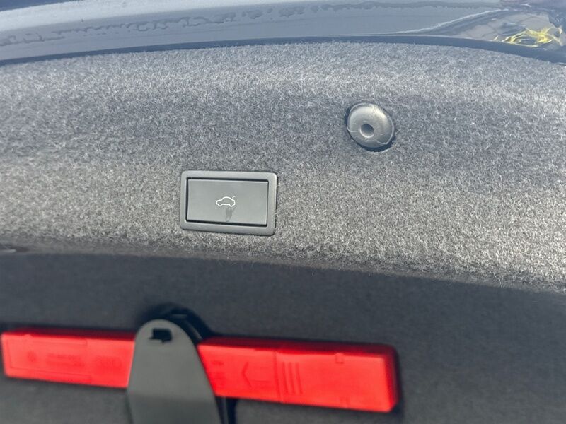 More views of Volkswagen Passat