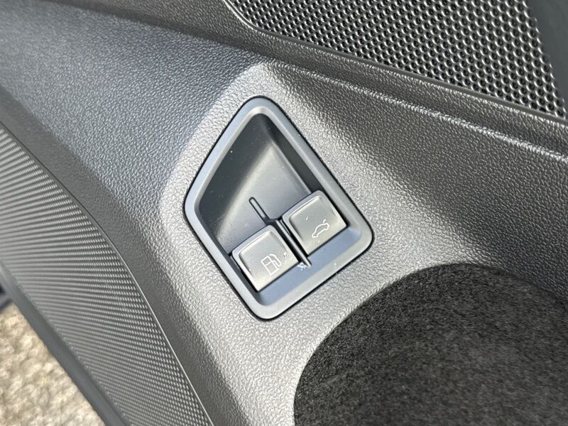 More views of Volkswagen Passat