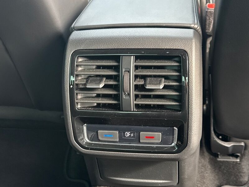 More views of Volkswagen Passat