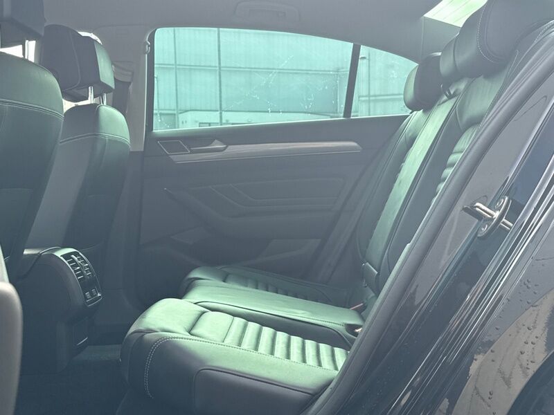 More views of Volkswagen Passat