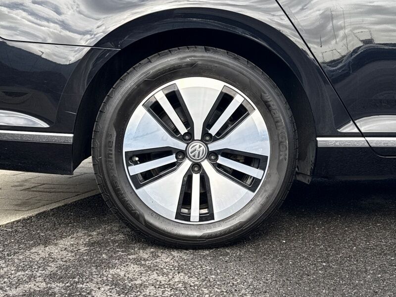 More views of Volkswagen Passat