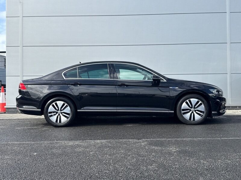 More views of Volkswagen Passat