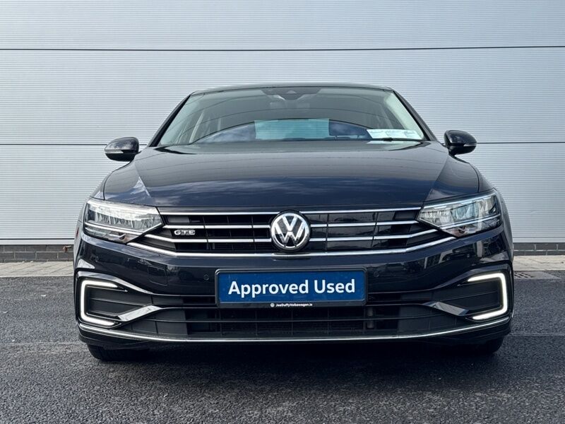More views of Volkswagen Passat